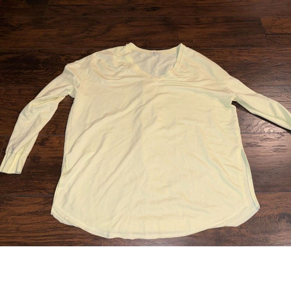 Z Supply Women's Vneck Sweatshirt